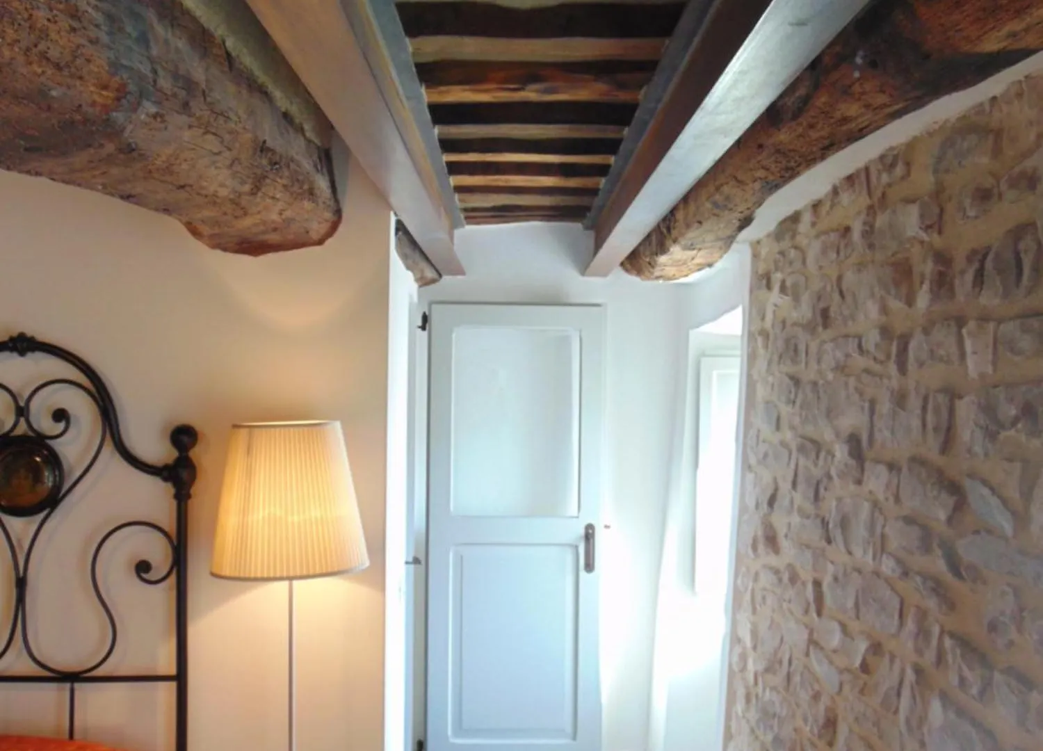 Se051 - Palazzo D'Arcevia, Accogliente Trilocale Ristrutturato Cerreto Grue 0*,